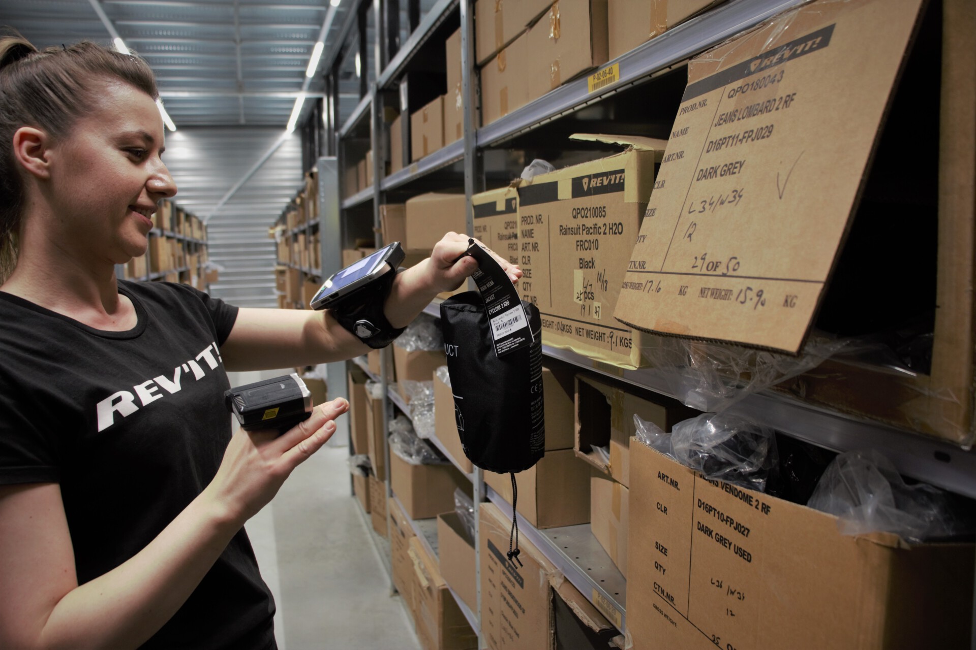 REV'IT! stroomlijnt logistiek in nieuw DC