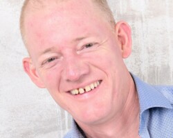 alt="René Wolters, Managing Director, Knapp"